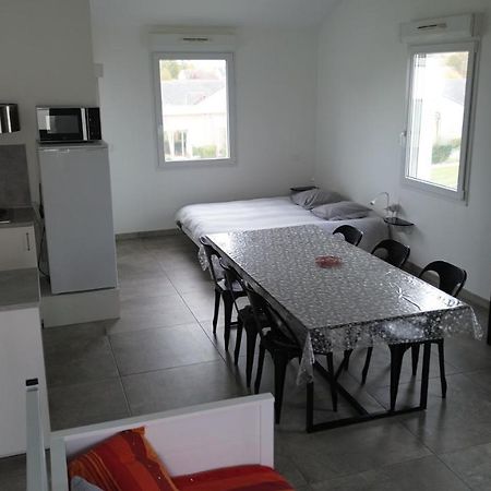 Ferienwohnung L Atelier Courtisols Exterior foto