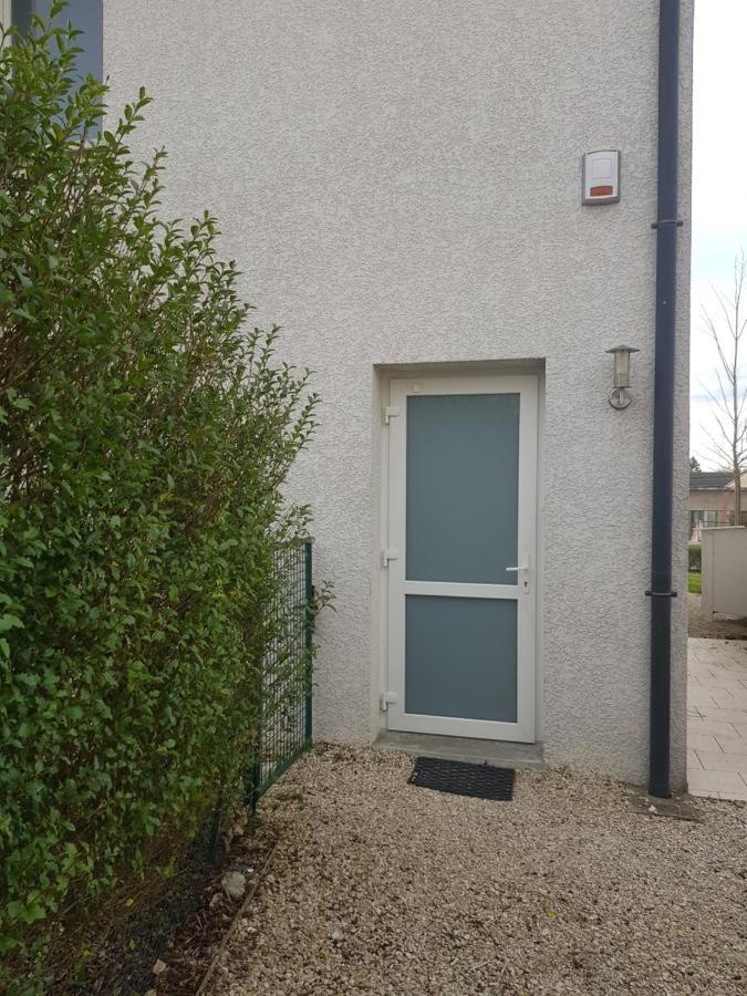 Ferienwohnung L Atelier Courtisols Exterior foto
